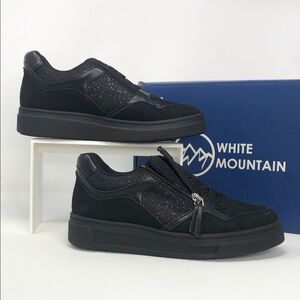 White Mountain Uplit Women’s Slip On Sneakers - Size 7.5